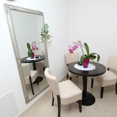 Ulika Apartment *