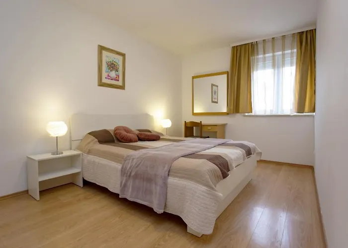 Διαμέρισμα Ulika *