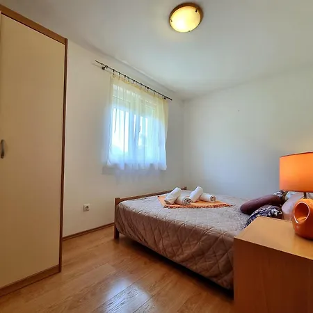 Ulika Apartman *