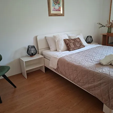 Ulika Apartman